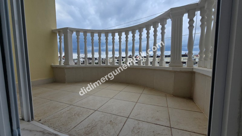 ÇAMLIK MAHALLESİ’NDE ADNAN MENDERES BULVARI' NA YAKIN - SİTE İÇERİSİNDE - EŞYALI 2+1 SATILIK DAİRE