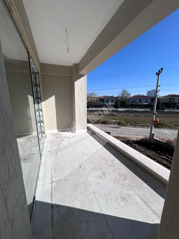 AFYON ÜÇOK EMLAKTAN ERKMEN CUMHURİYET MAH SATILIK DAİRELER 