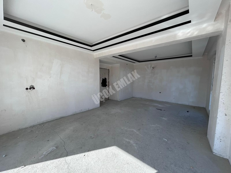 AFYON ÜÇOK EMLAKTAN ERKMEN CUMHURİYET MAH SATILIK DAİRELER 