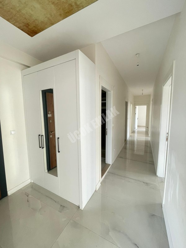 AFYON ÜÇOK EMLAKTAN YEŞİLYURT MAH 4+1 160M² GENİŞ SIFIR AYARINDA KİRALIK DAİRE 