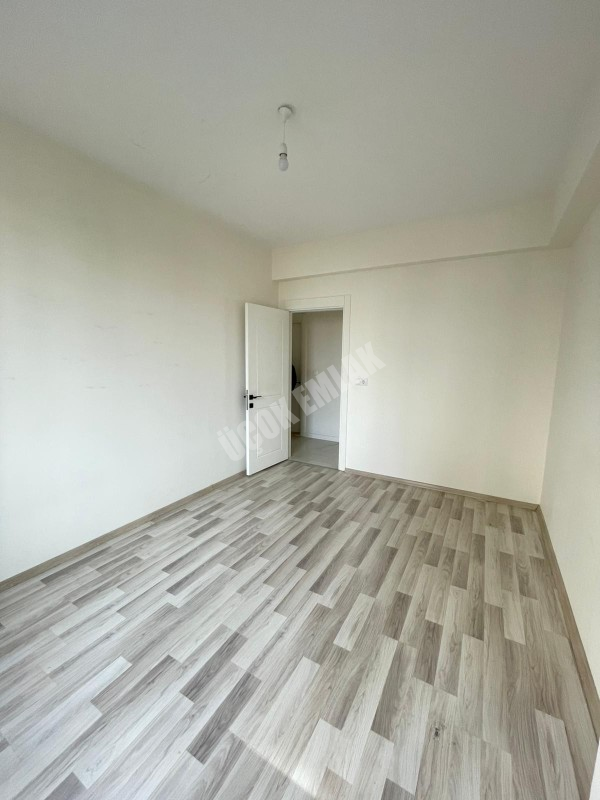 AFYON ÜÇOK EMLAKTAN YEŞİLYURT MAH 4+1 160M² GENİŞ SIFIR AYARINDA KİRALIK DAİRE 