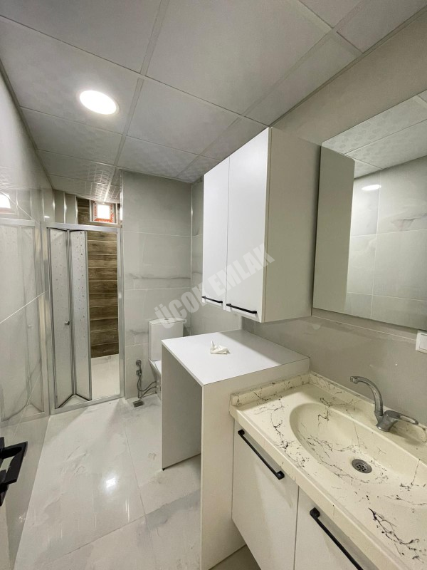 AFYON ÜÇOK EMLAKTAN YEŞİLYURT MAH 4+1 160M² GENİŞ SIFIR AYARINDA KİRALIK DAİRE 