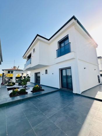 DİDİM EFELER MAHALLESİNDE TAM MÜSTAKİL HAVUZLU OTOPARKLI EŞYALI 4+1  SATILIK SIFIR  LÜKS VİLLA 