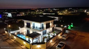 DİDİM EFELER MAHALLESİNDE TAM MÜSTAKİL HAVUZLU OTOPARKLI EŞYALI 4+1  SATILIK SIFIR  LÜKS VİLLA 