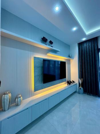 DİDİM EFELER MAHALLESİNDE TAM MÜSTAKİL HAVUZLU OTOPARKLI EŞYALI 4+1  SATILIK SIFIR  LÜKS VİLLA 