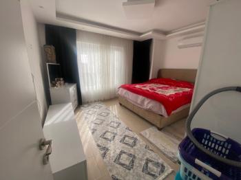 AKBÜK’TE ŞÖMİNELİ VİLLA FIRSATI FULL TADİLATLI • TERASLI • GENİŞ KULLANIM ALANI