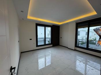 DİDİM ÇAMLIK MAHALLESİ’NDE ÖZEL HAVUZLU LÜKS SATILIK VİLLA!