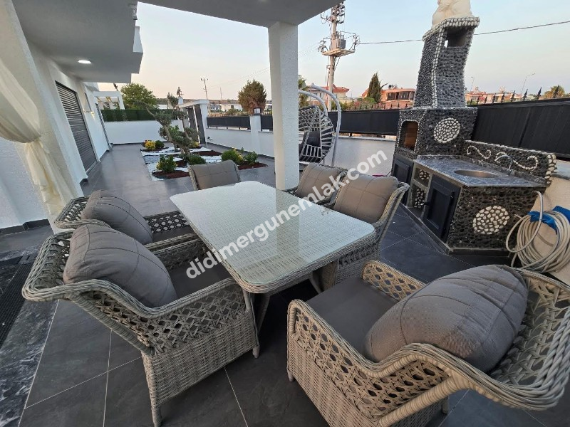 DİDİM EFELER MAHALLESİNDE TAM MÜSTAKİL HAVUZLU OTOPARKLI EŞYALI 4+1  SATILIK SIFIR  LÜKS VİLLA   