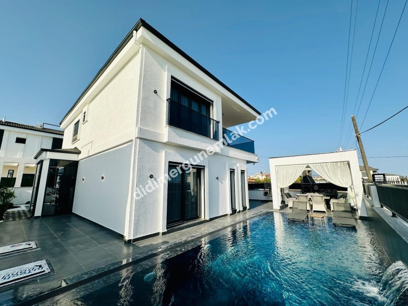 DİDİM EFELER MAHALLESİNDE TAM MÜSTAKİL HAVUZLU OTOPARKLI EŞYALI 4+1  SATILIK SIFIR  LÜKS VİLLA   