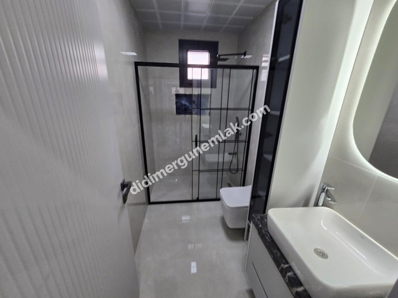 DİDİM EFELER MAHALLESİNDE TAM MÜSTAKİL HAVUZLU OTOPARKLI EŞYALI 4+1  SATILIK SIFIR  LÜKS VİLLA   