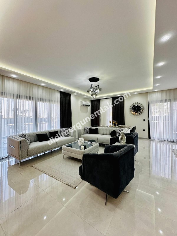 DİDİM EFELER MAHALLESİNDE TAM MÜSTAKİL HAVUZLU OTOPARKLI EŞYALI 4+1  SATILIK SIFIR  LÜKS VİLLA   