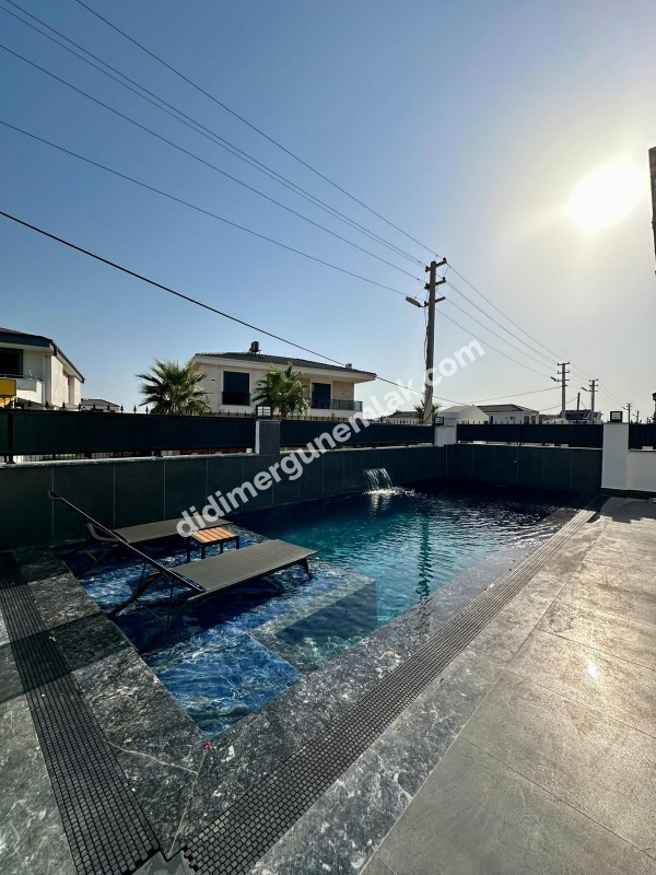 DİDİM EFELER MAHALLESİNDE TAM MÜSTAKİL HAVUZLU OTOPARKLI EŞYALI 4+1  SATILIK SIFIR  LÜKS VİLLA   