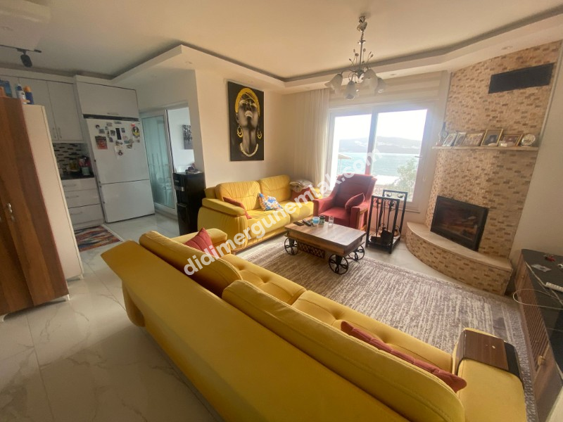 AKBÜK’TE ŞÖMİNELİ VİLLA FIRSATI FULL TADİLATLI • TERASLI • GENİŞ KULLANIM ALANI