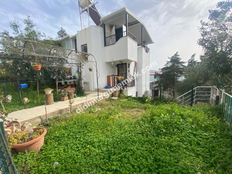 AKBÜK’TE ŞÖMİNELİ VİLLA FIRSATI FULL TADİLATLI • TERASLI • GENİŞ KULLANIM ALANI