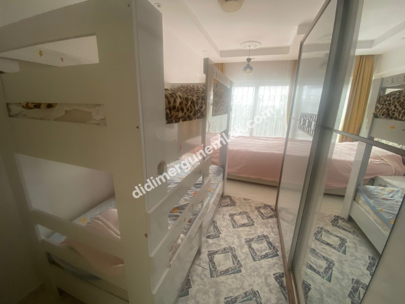 AKBÜK’TE ŞÖMİNELİ VİLLA FIRSATI FULL TADİLATLI • TERASLI • GENİŞ KULLANIM ALANI