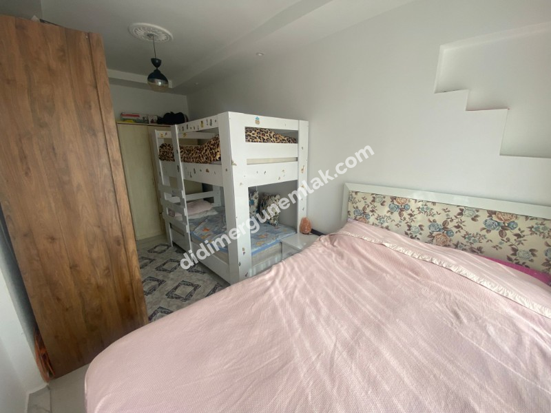 AKBÜK’TE ŞÖMİNELİ VİLLA FIRSATI FULL TADİLATLI • TERASLI • GENİŞ KULLANIM ALANI