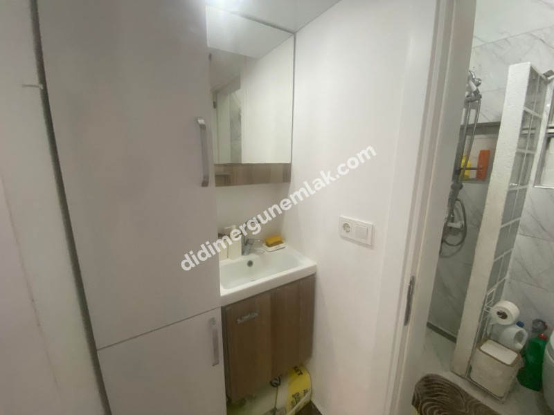 AKBÜK’TE ŞÖMİNELİ VİLLA FIRSATI FULL TADİLATLI • TERASLI • GENİŞ KULLANIM ALANI