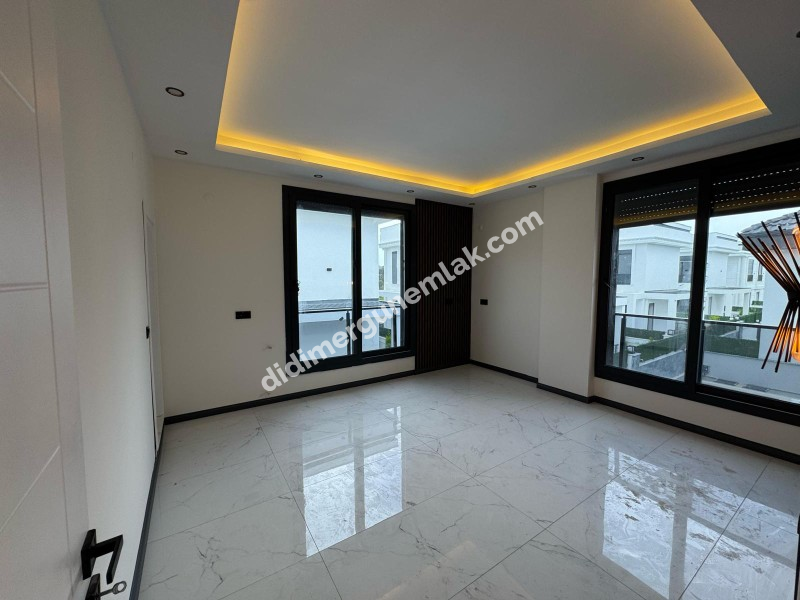 DİDİM ÇAMLIK MAHALLESİ’NDE ÖZEL HAVUZLU LÜKS SATILIK VİLLA!