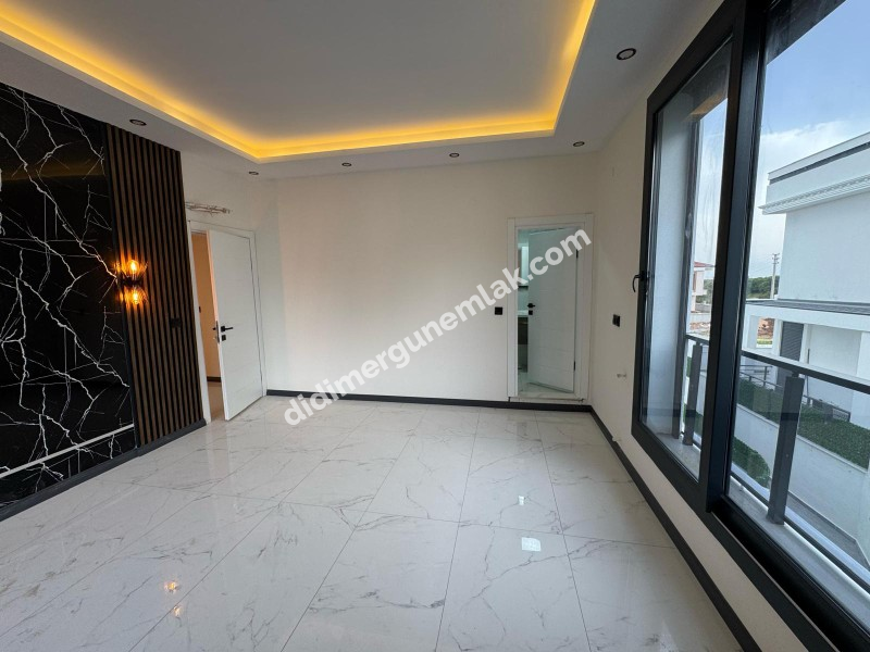 DİDİM ÇAMLIK MAHALLESİ’NDE ÖZEL HAVUZLU LÜKS SATILIK VİLLA!