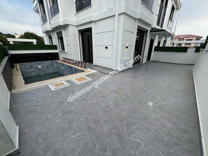 DİDİM ÇAMLIK MAHALLESİ’NDE ÖZEL HAVUZLU LÜKS SATILIK VİLLA!
