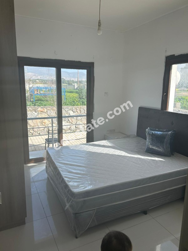 Lefkoşa Haspolat'da Eşyalı Kiralık 2+1 Zemin Kat Daire