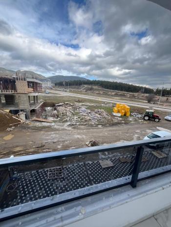 ÜNİVERSİTE BÖLGEİNDE SATILIK 1+1 DAİRE