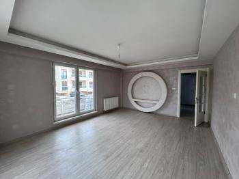 AFYON ÜÇOK EMLAKTAN VEYSEL KARANİ MAH 2+1 100M² TEMİZ BAKIMLI  KİRALIK DAİRE 