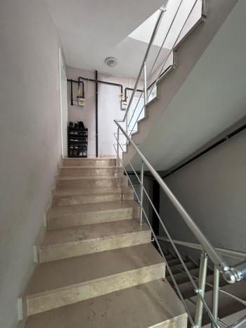 AFYON ÜÇOK EMLAKTAN VEYSEL KARANİ MAH 2+1 100M² TEMİZ BAKIMLI  KİRALIK DAİRE 