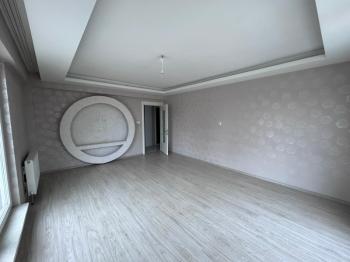 AFYON ÜÇOK EMLAKTAN VEYSEL KARANİ MAH 2+1 100M² TEMİZ BAKIMLI  KİRALIK DAİRE 