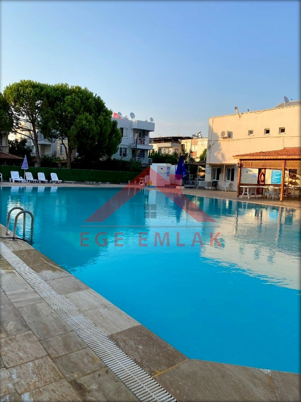 Özgünkent Sitesi Kiralık 3+1 Bahçeli Havuzlu Dubleks