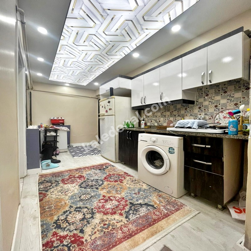 ESENYURT MEYDANIN DİBİNDE 1+1 YATIRIMA UYGUN KELEPİR DAİRE