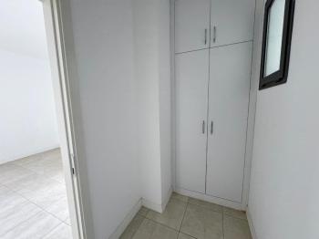 Kıbrıs Girne de Havuzlu Sitede Satılık 3+1 Lüks Bahçe Katı Daire