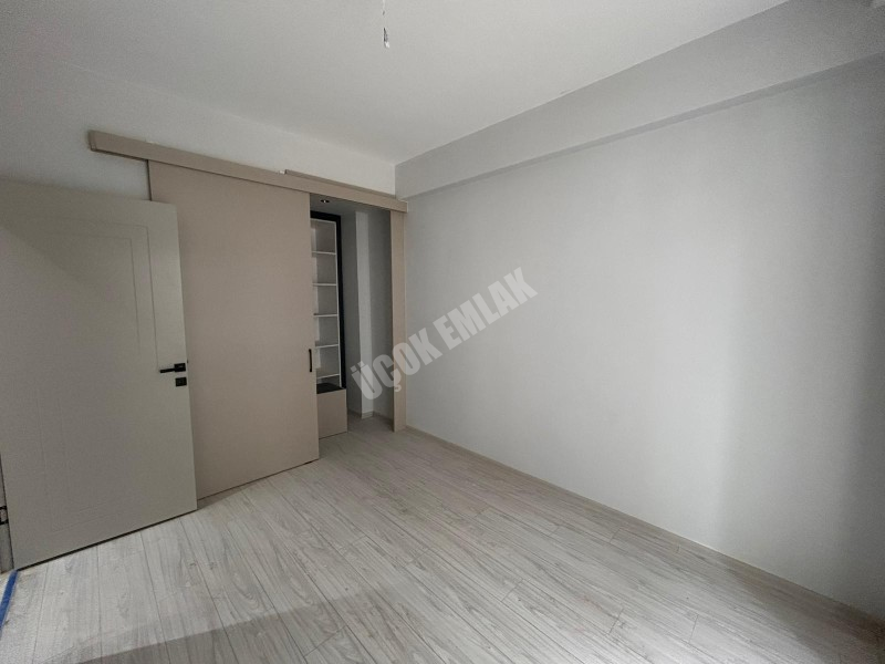 AFYON ÜÇOK EMLAKTAN ALİ İHSANPAŞA MAH TEMELDEN SATILIK LÜKS DAİRELER