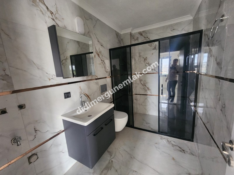 DİDİM EFELER MAHALLESİ' NDE STADYUM BÖLGESİNDE DENİZE YÜRÜME MESAFESİNDE SATILIK 1+1 DAİRE 