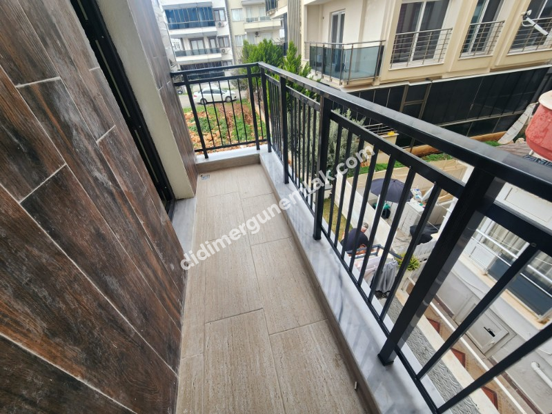 DİDİM EFELER MAHALLESİ' NDE STADYUM BÖLGESİNDE DENİZE YÜRÜME MESAFESİNDE SATILIK 1+1 DAİRE 