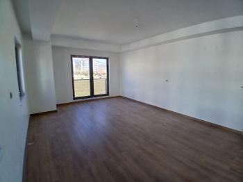 Güvenay - Çorum Üçtutlar Mah. Muratevler Mevkii Satılık 4+1 Lüks Daire