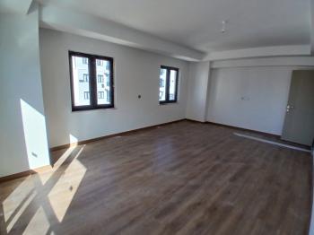 GÜVENAY - ÇORUM ÜÇTUTLAR MAH. MURATEVLER MEVKİİ SATILIK 4+1 LÜKS DAİRE