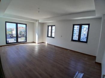 GÜVENAY - ÇORUM ÜÇTUTLAR MAH. MURATEVLER MEVKİİ SATILIK 4+1 LÜKS DAİRE