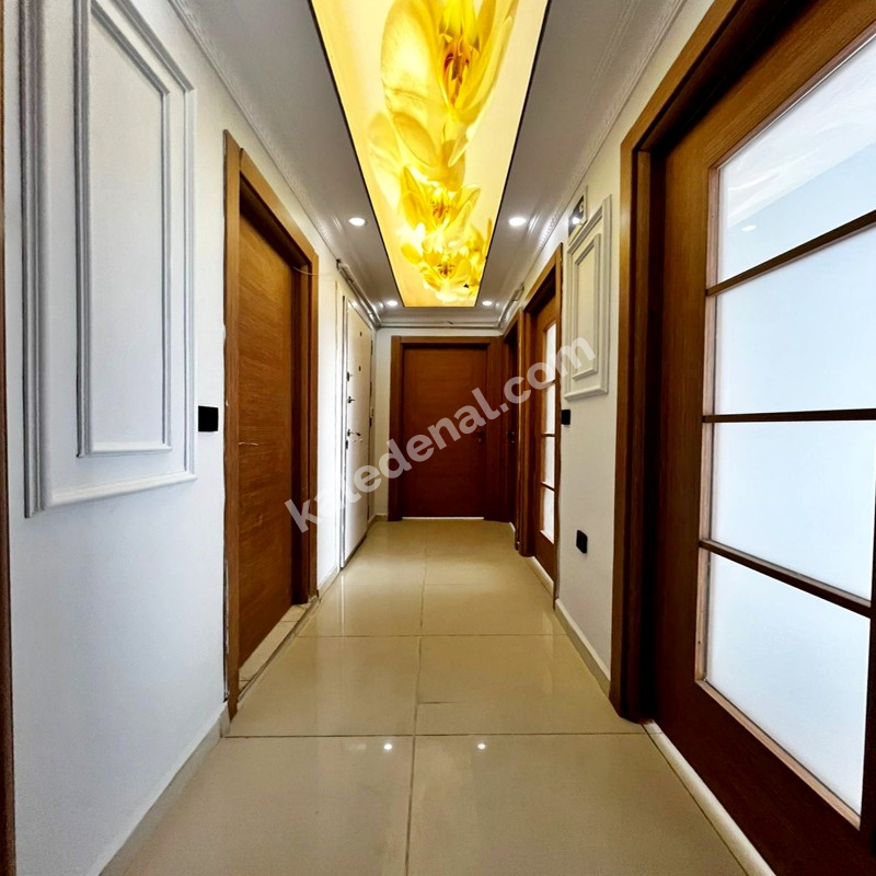 CADDE ÜZERİ 2+1 LÜX DAİRE 