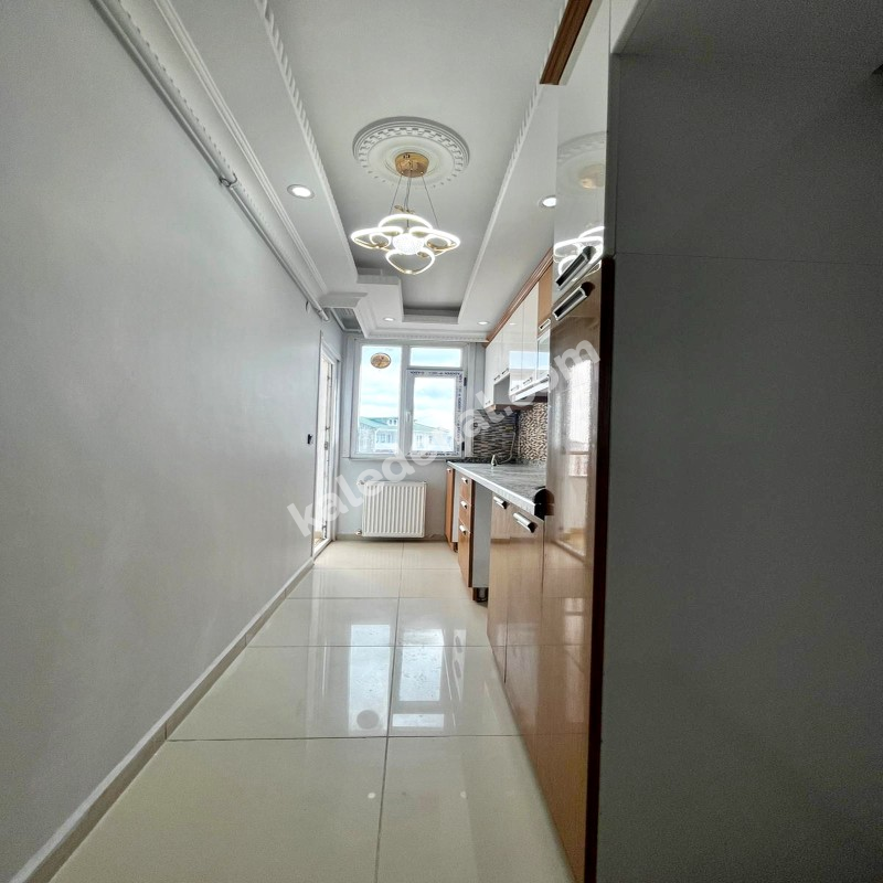 CADDE ÜZERİ 2+1 LÜX DAİRE 