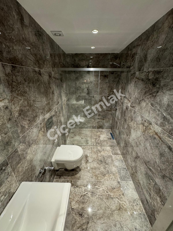 Akşemsettin Mahallesi Siris Yapı Sitesi Net 93 M2 Lüks Sıfır Satılık Daire