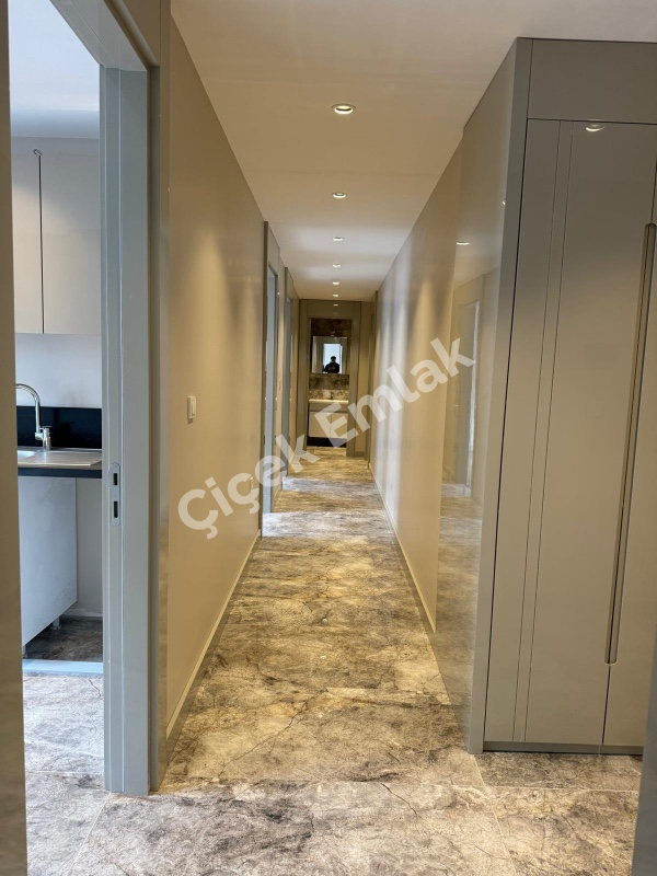 Akşemsettin Mahallesi Siris Yapı Sitesi Net 93 M2 Lüks Sıfır Satılık Daire