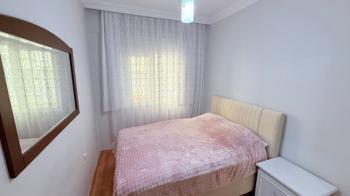 ÇAMLIK' TA HAVUZLU SİTE İÇERİSİNDE MÜSTAKİL GİRİŞLİ EŞYALI GENİŞ 3+1 SATILIK DAİRE