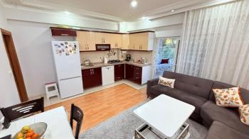 ÇAMLIK' TA HAVUZLU SİTE İÇERİSİNDE MÜSTAKİL GİRİŞLİ EŞYALI GENİŞ 3+1 SATILIK DAİRE