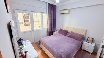 ÇAMLIK' TA HAVUZLU SİTE İÇERİSİNDE MÜSTAKİL GİRİŞLİ EŞYALI GENİŞ 3+1 SATILIK DAİRE