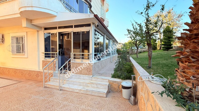 ÇAMLIK' TA HAVUZLU SİTE İÇERİSİNDE MÜSTAKİL GİRİŞLİ EŞYALI GENİŞ 3+1 SATILIK DAİRE