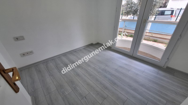  DİDİM EFELER MAHALLESİ HAVUZLU SİTE İÇERİSİNDE SATILIK 2+1 AÇIK MUTFAKLI DAİRE 
