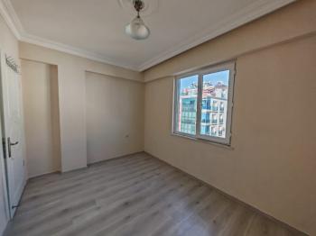 Didim Merkezde Kiralık 3+1 Ayrı Mutfaklı Daire