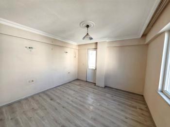 Didim Merkezde Kiralık 3+1 Ayrı Mutfaklı Daire