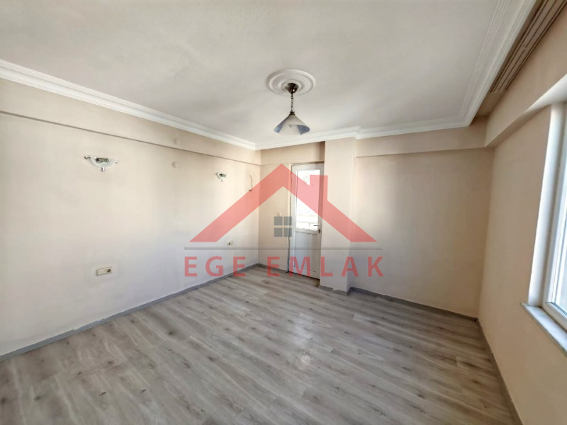 Didim Merkezde Kiralık 3+1 Ayrı Mutfaklı Daire